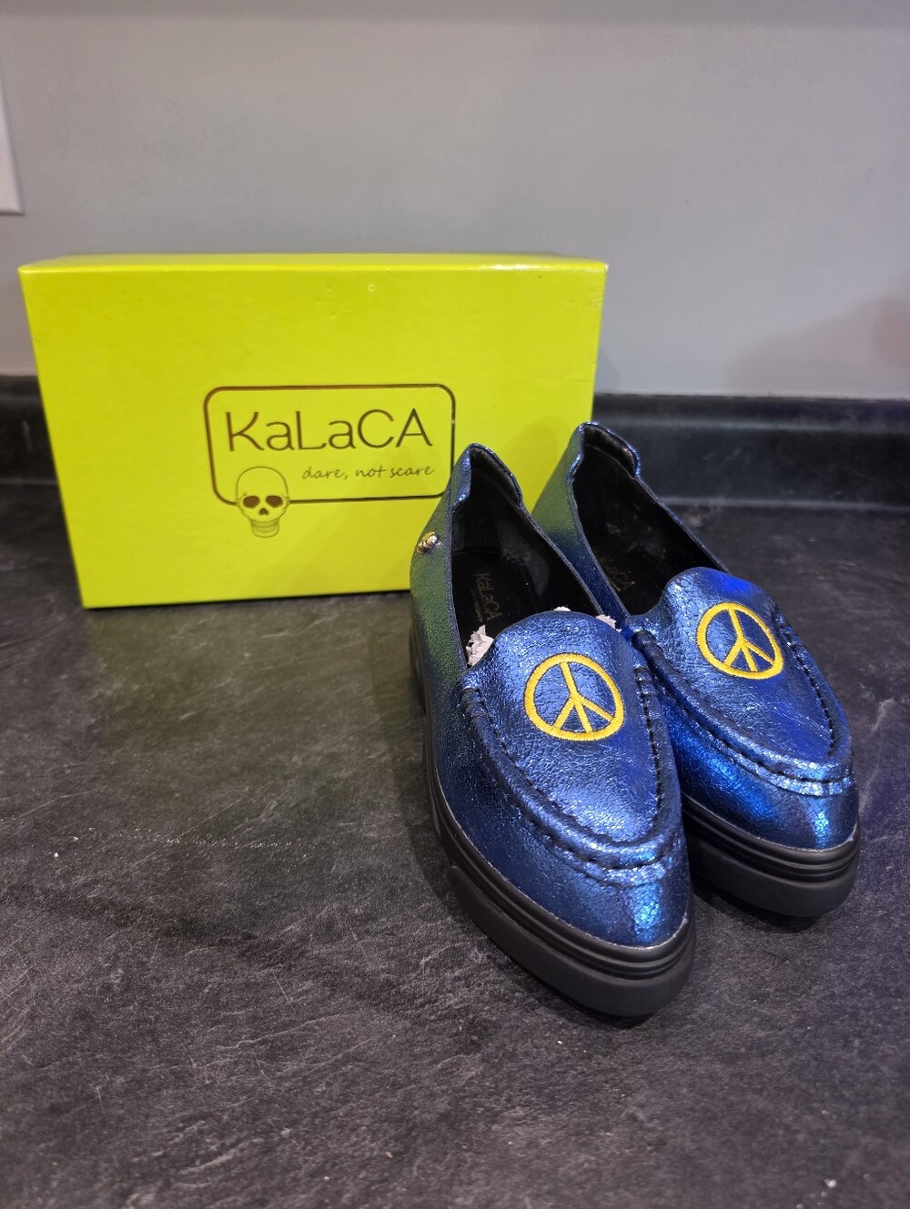 KaLaCA Blue Peace Symbol Platform Loafers Size 7